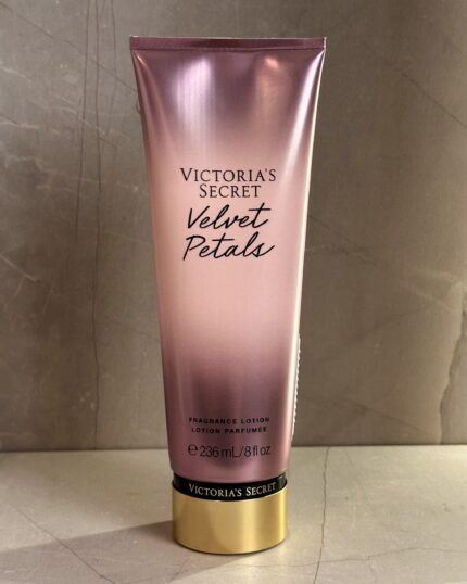 Velvet Petals La Crème Victoria's Secret 236 ML